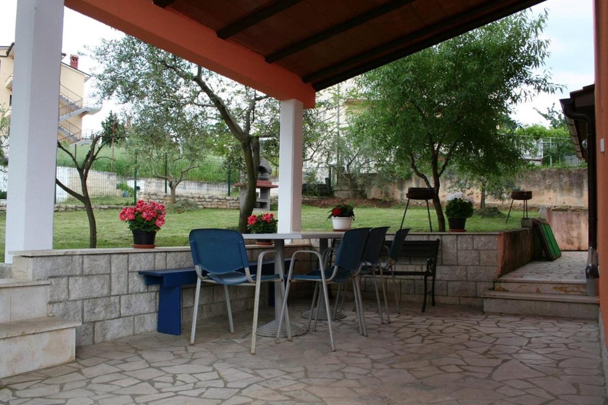 Apartments Susy Pula Exterior photo
